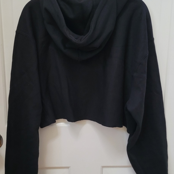 Champion Reverse Weave Black Cropped Hoodie w/the word "Santa" Embroidered-NWOT - Picture 4 of 7